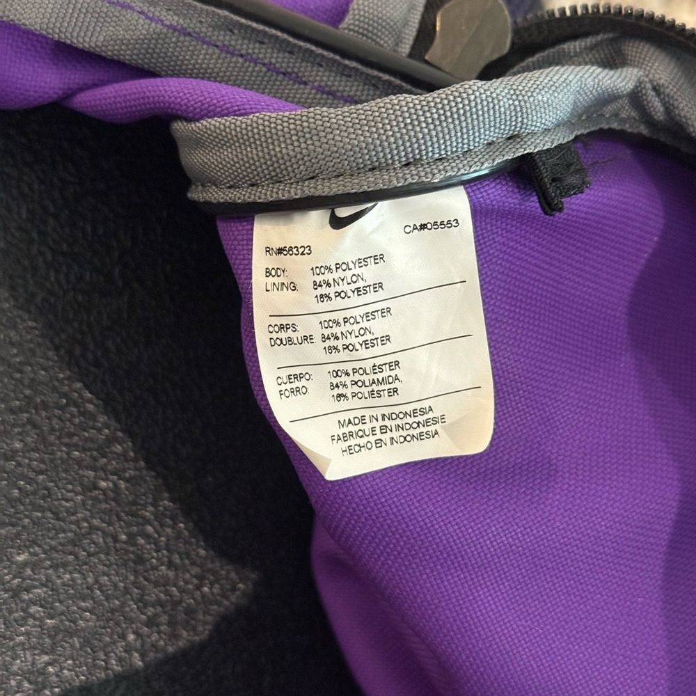 Nike Purple Sports Duffle Bag - Picture 8 of 9